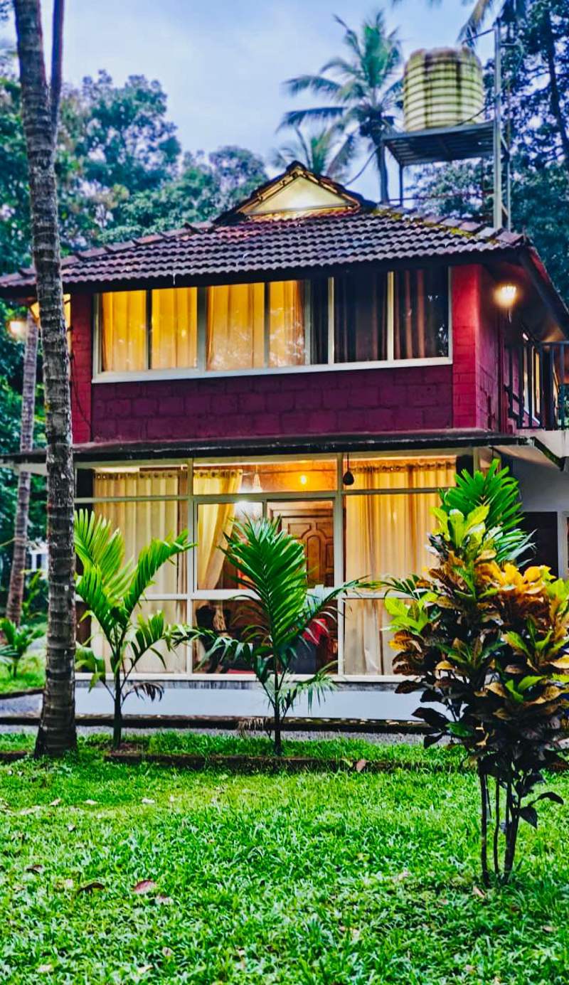 Makam Holiday Home