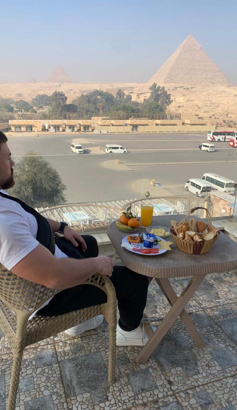 TuT Pyramids View Hotel
