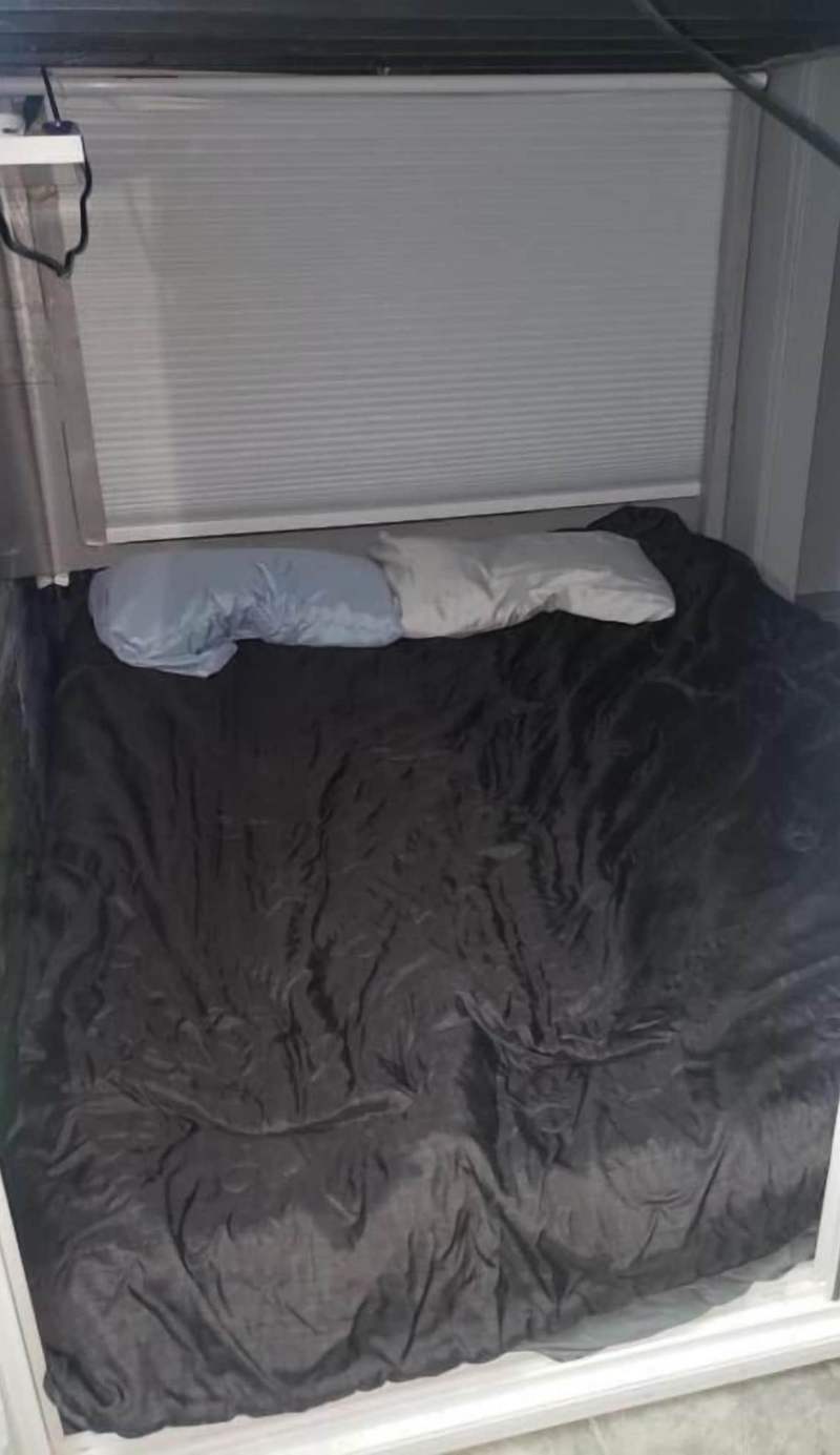 Cocoons Homestay Hostel LLC