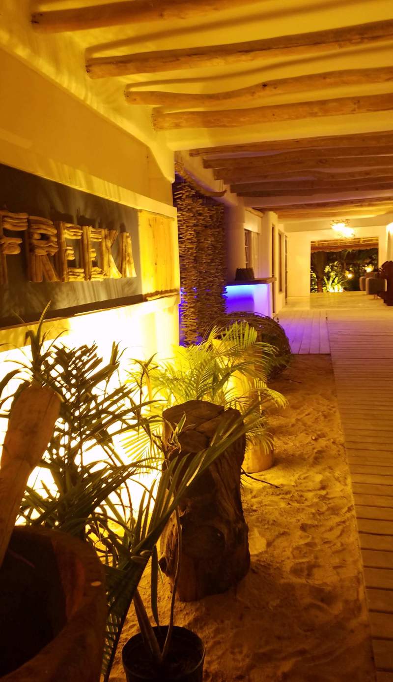 Afreeka Beach Hostel & Music Bar