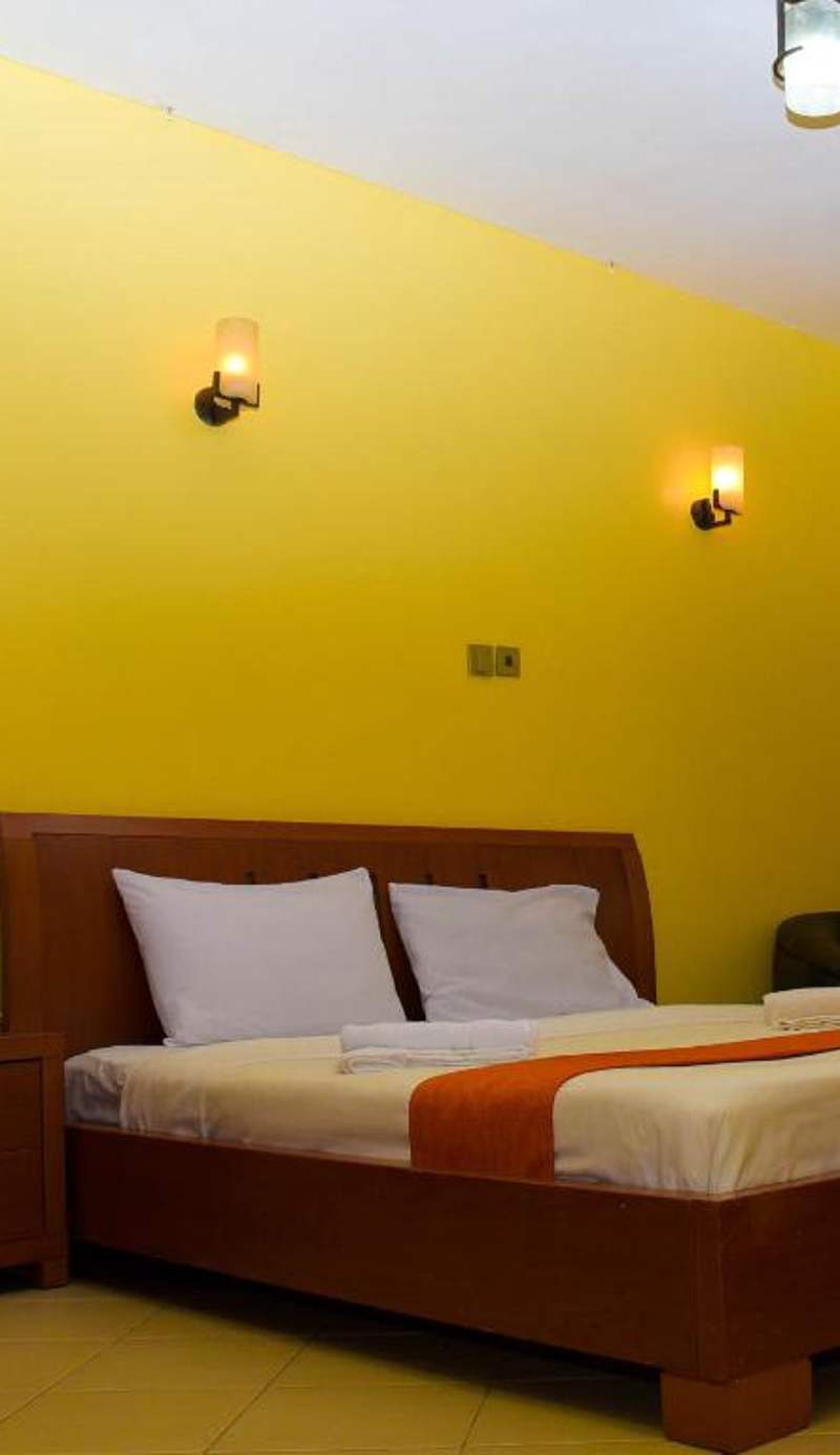 Raya Hotel