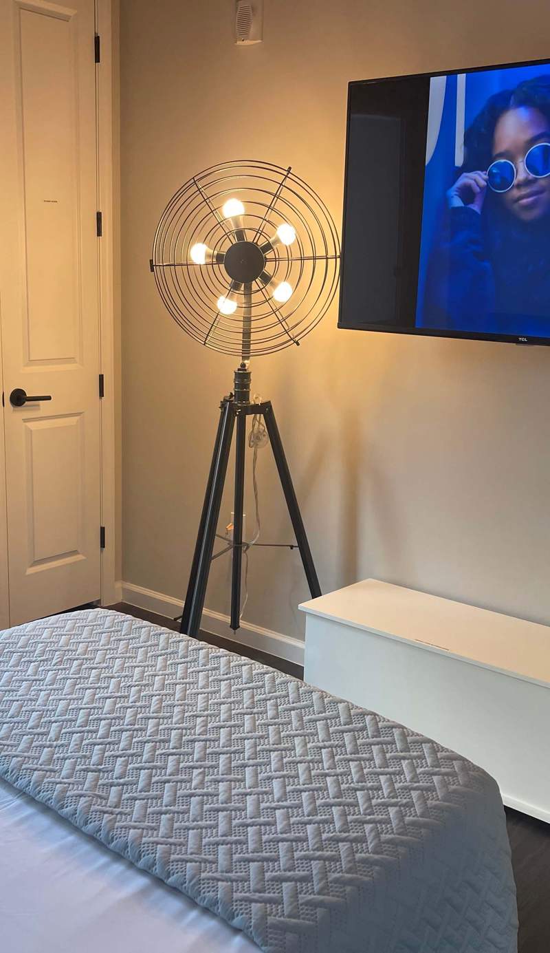 Sonny’s Coworking/Sleep Space
