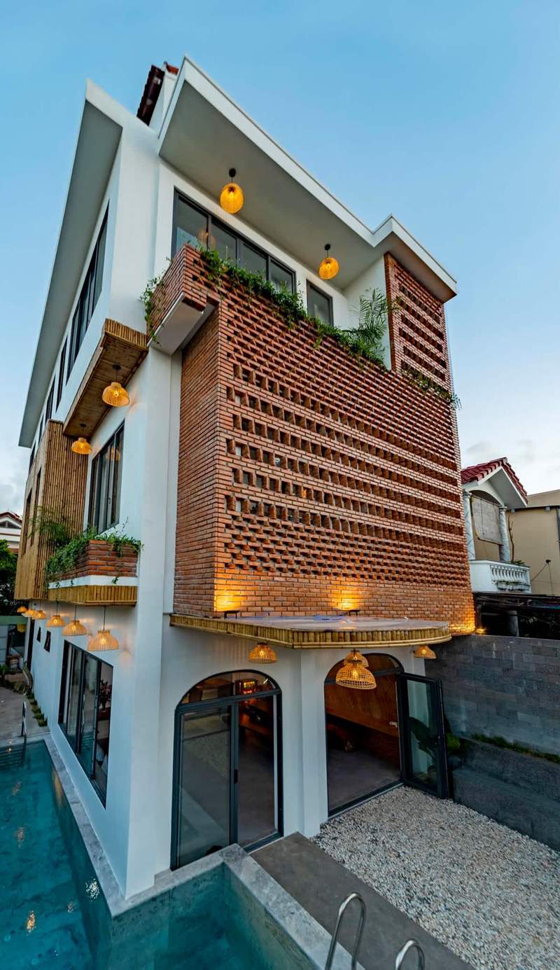 The 1993 Homestay