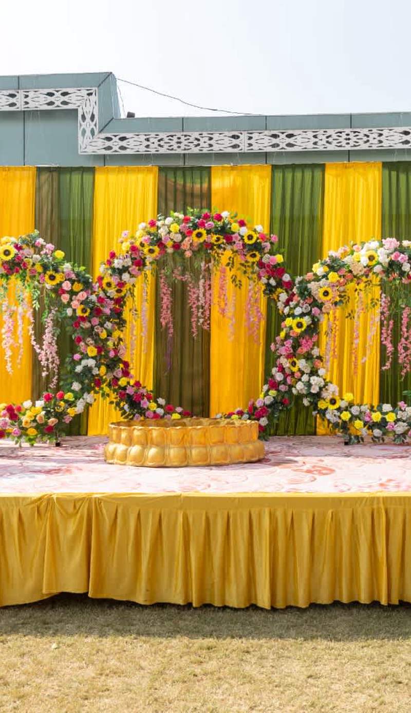 Royal Mansion Lawns & Resort