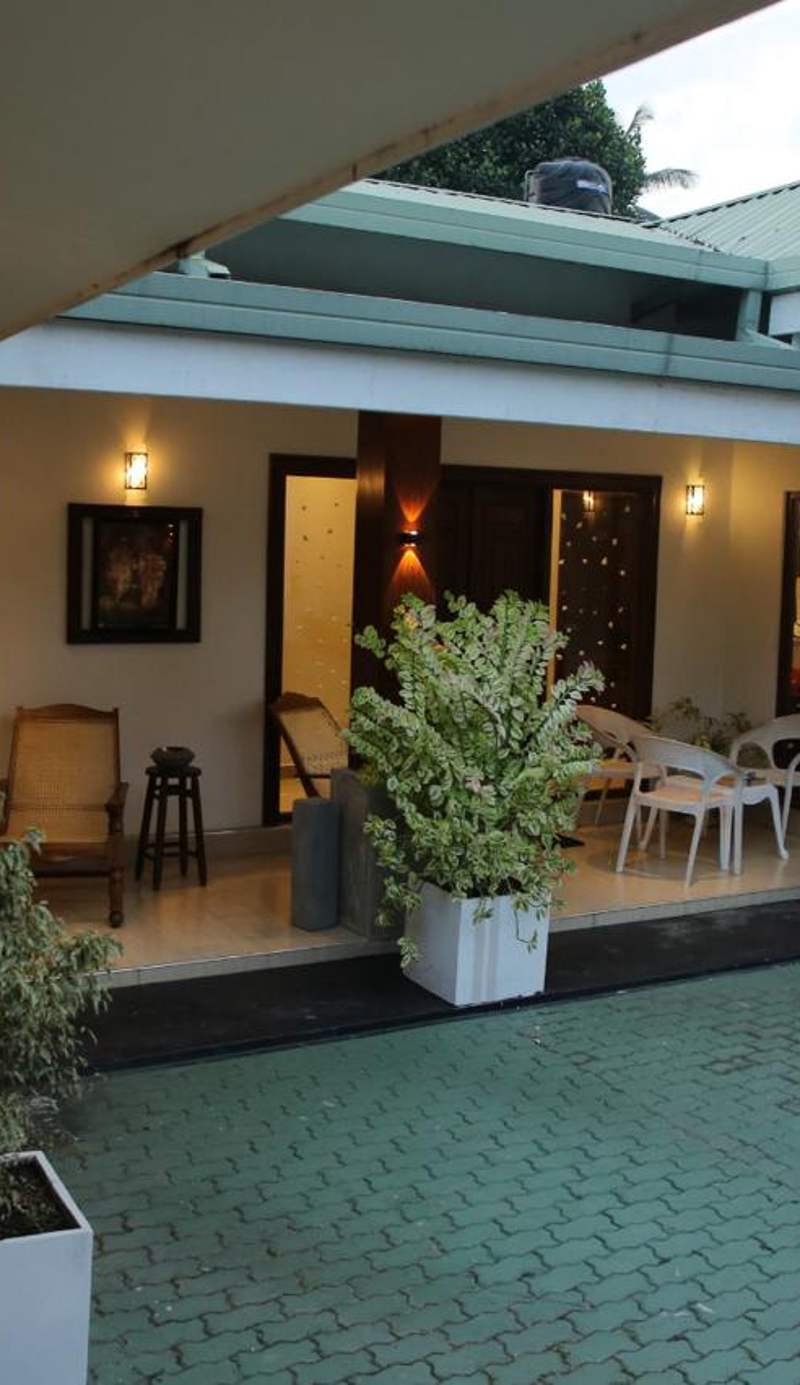 Diva Villa Airport Transit Hotel