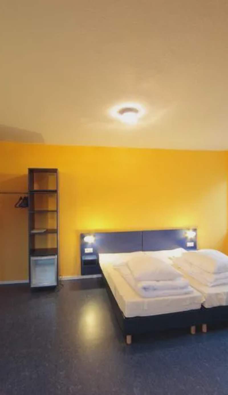 Bed’nBudget Expo-Hostel Dorms