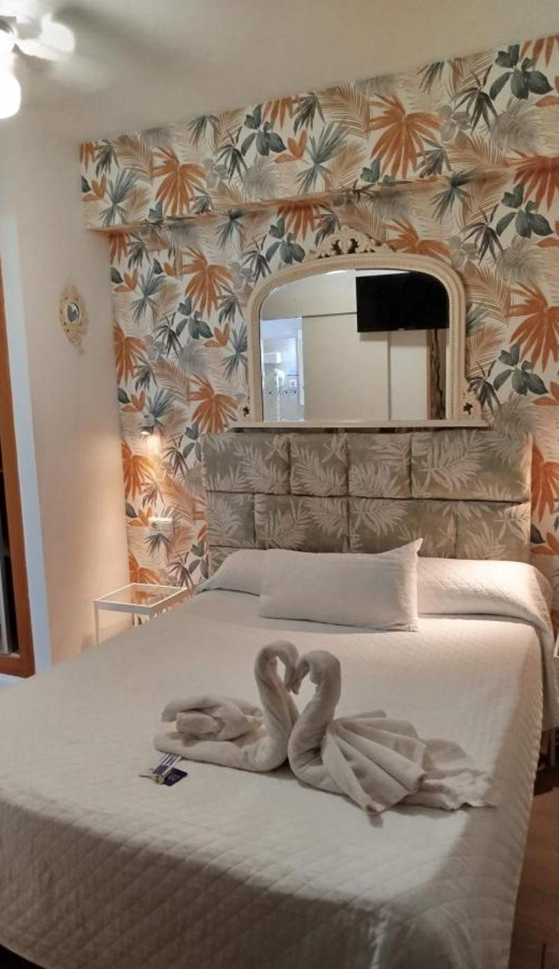 Guadalupe Hostal By Torremolinos On-line