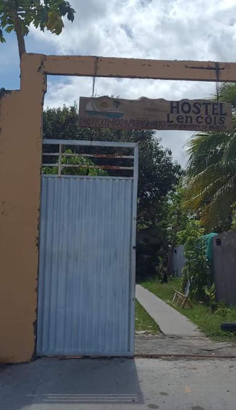 Shangri-La Hostel e Pousada