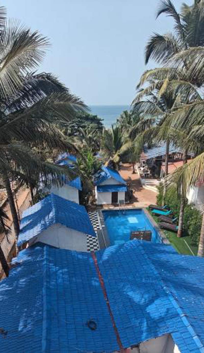 Beachouse Beachfront Cottages And Suites