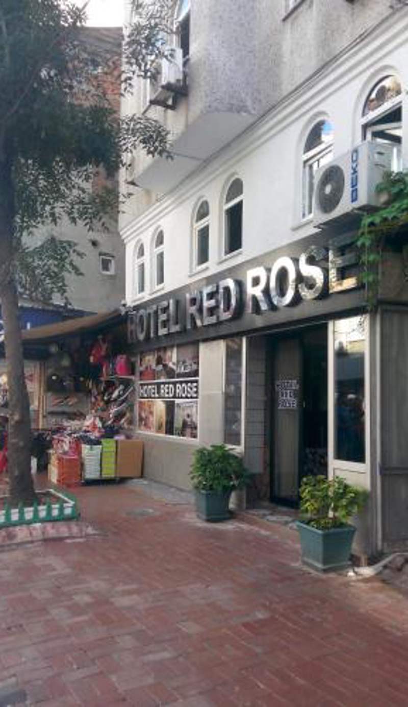 Hotel Red Rose