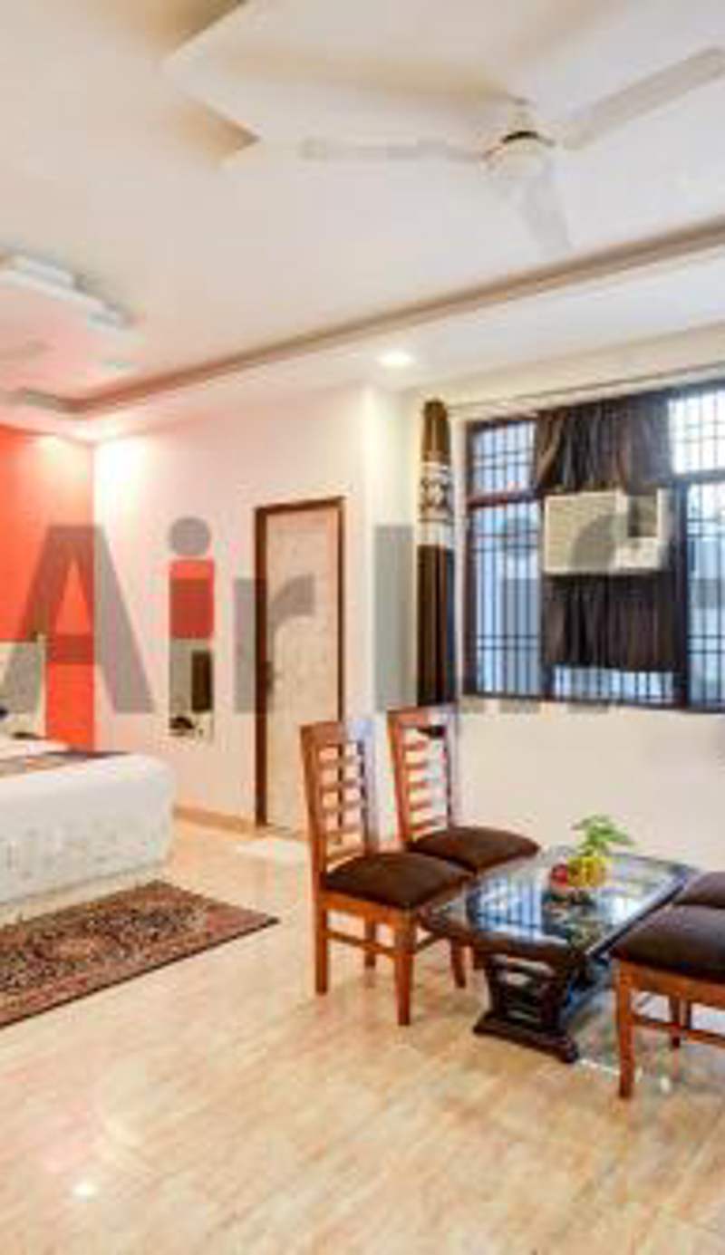Hotel Airlift at Delhi Airport