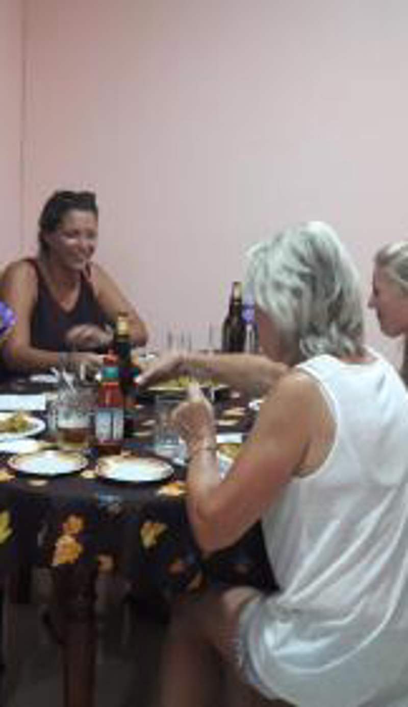 Apple Sara Home Stay