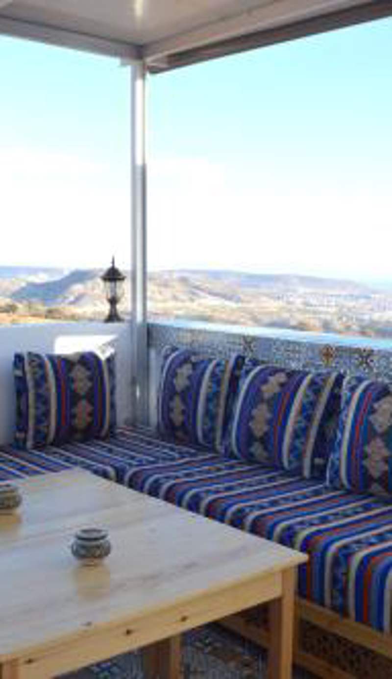 Mery House