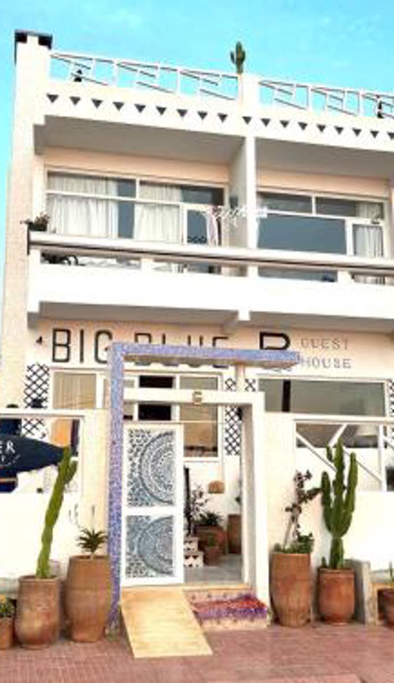 BIG BLUE guest house