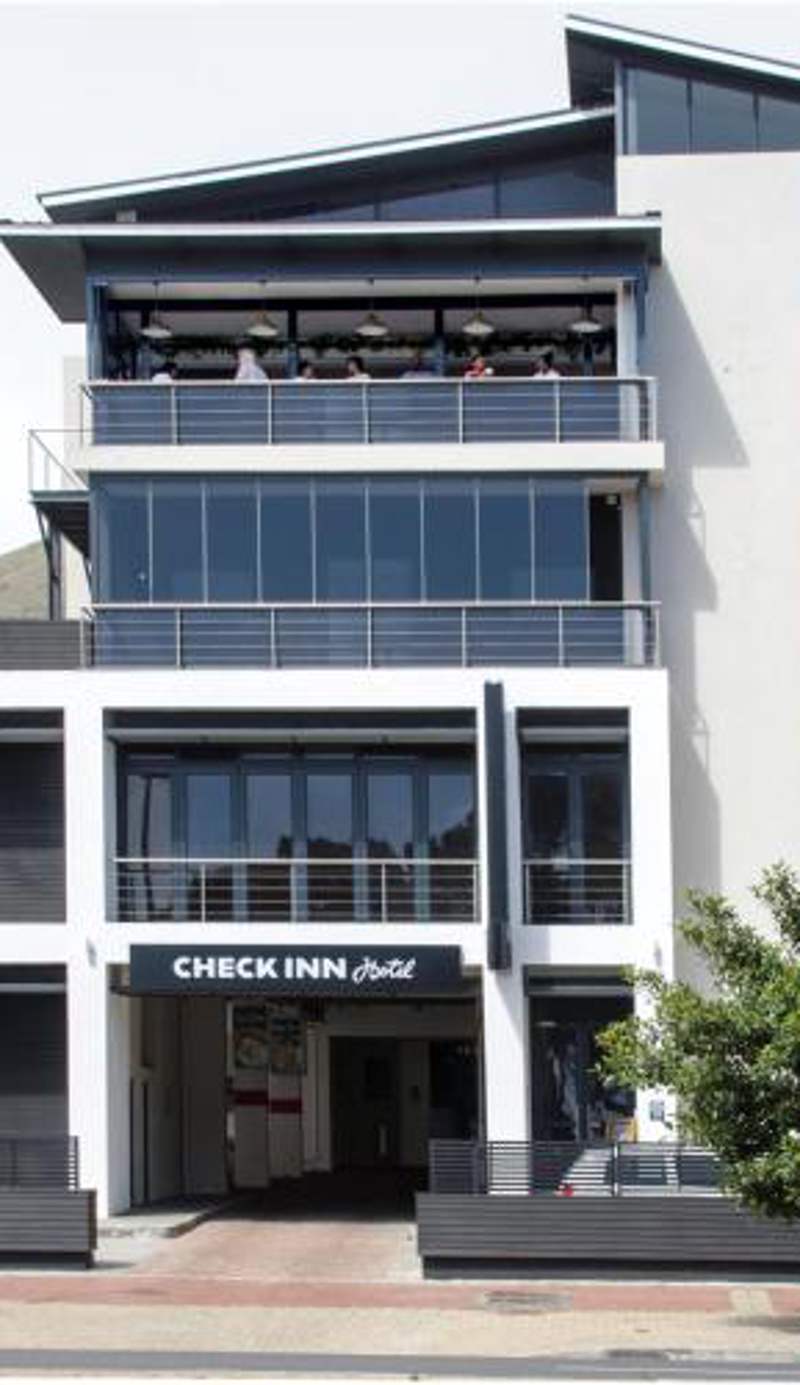 Check Inn Hotel