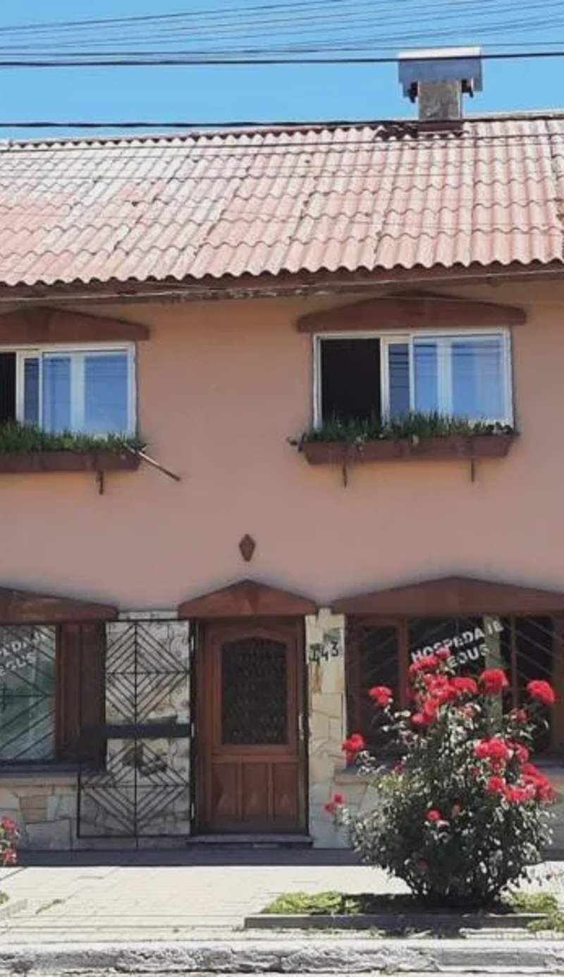 Hospedaje Legus