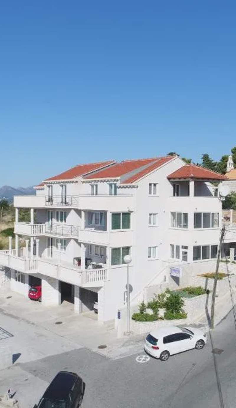Apartments Villa Dadić