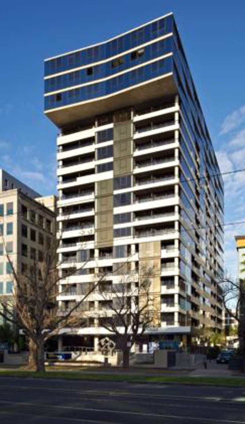Oaks Melbourne St Kilda Road Hotel