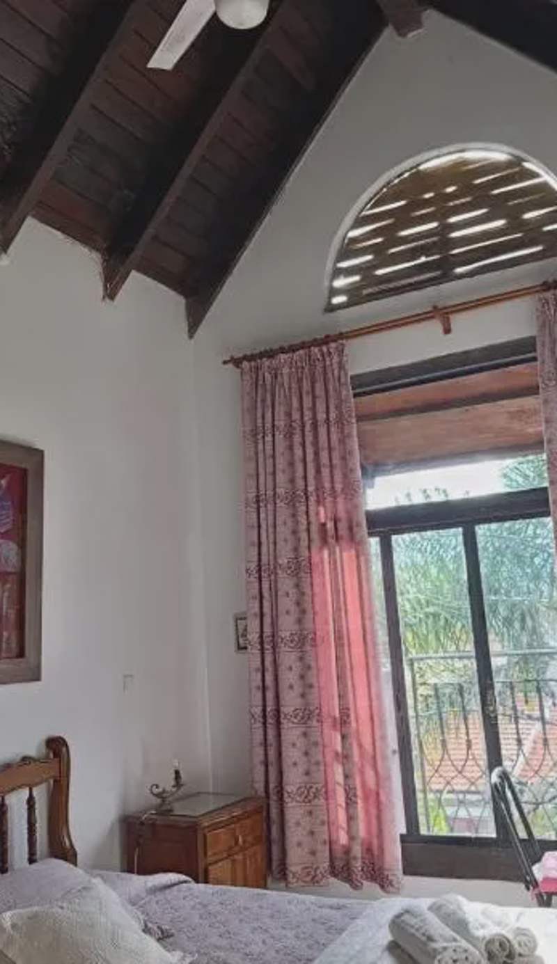 Casa laberinto, Apartamento con vista a la ciudad