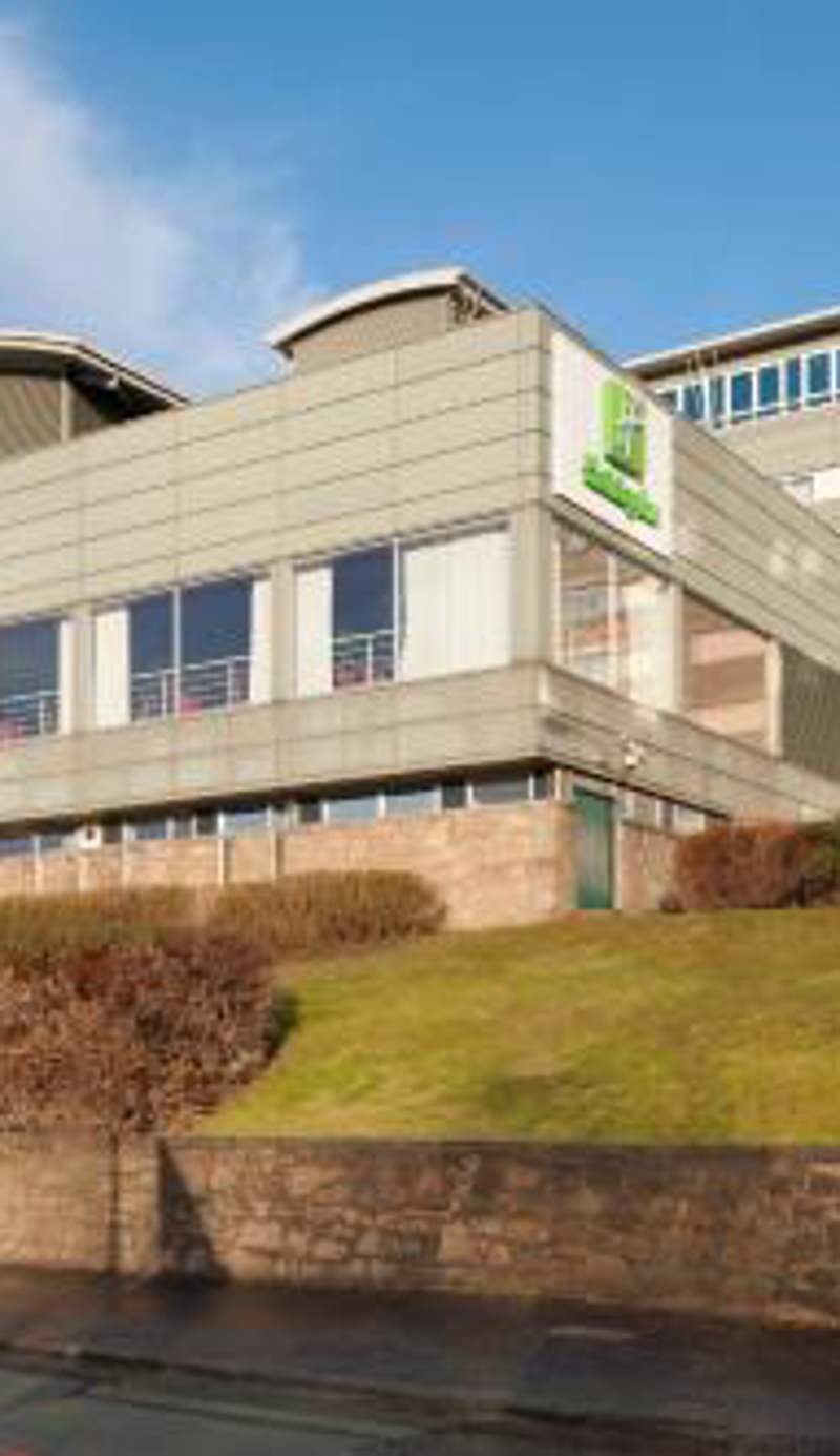 Holiday Inn Edinburgh Zoo by IHG