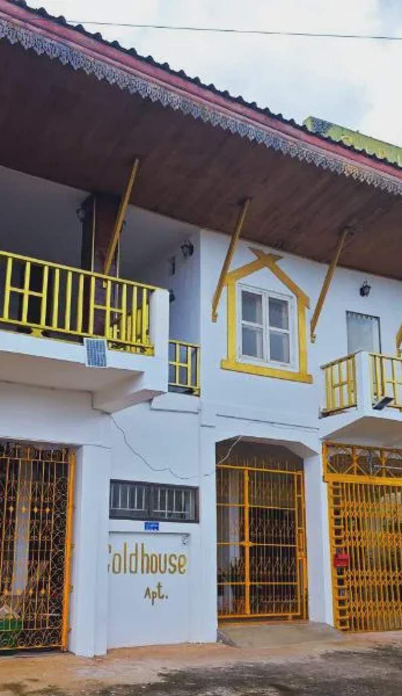 Gold house apartment