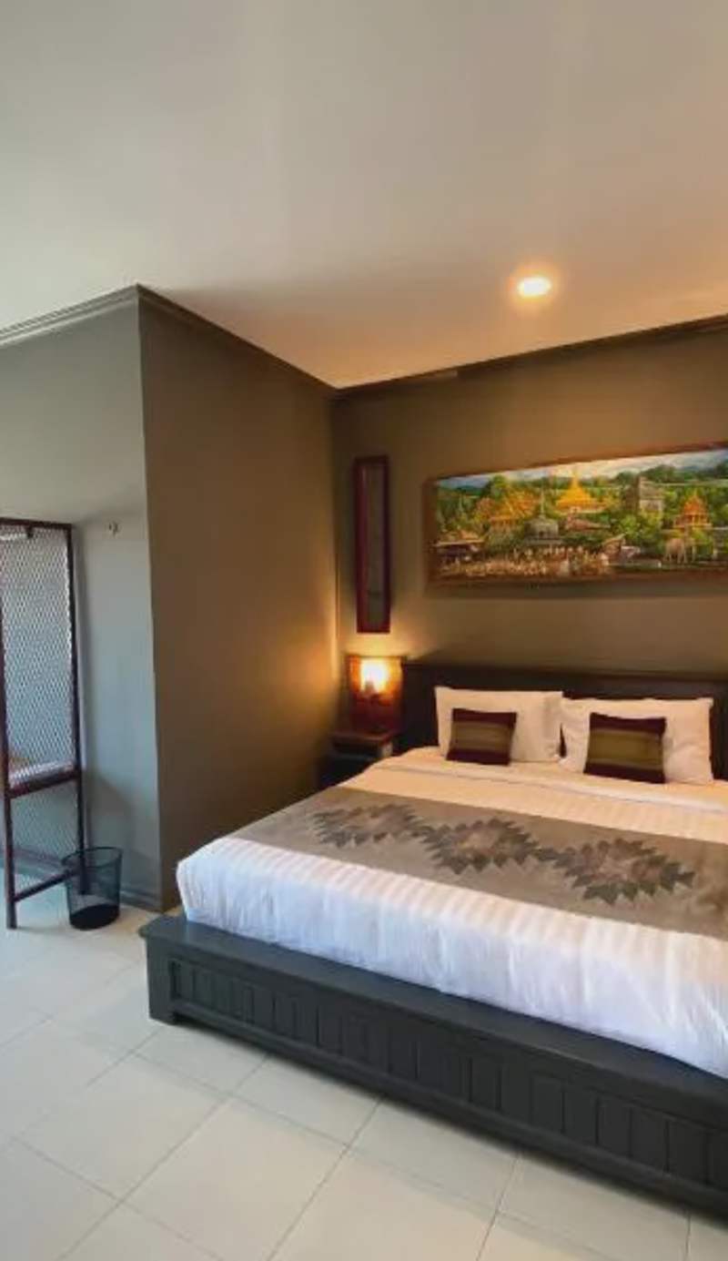 Patuxay Place