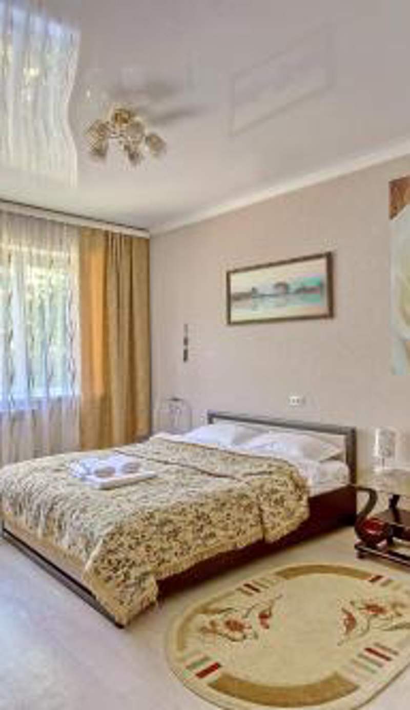 Cozy apartment on Rozybakiev 145. Atakent