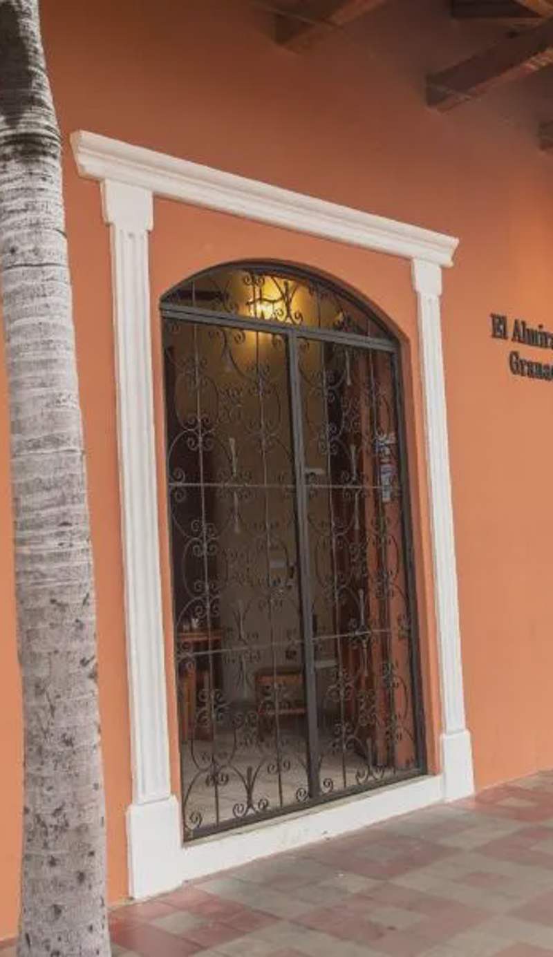 El Almirante