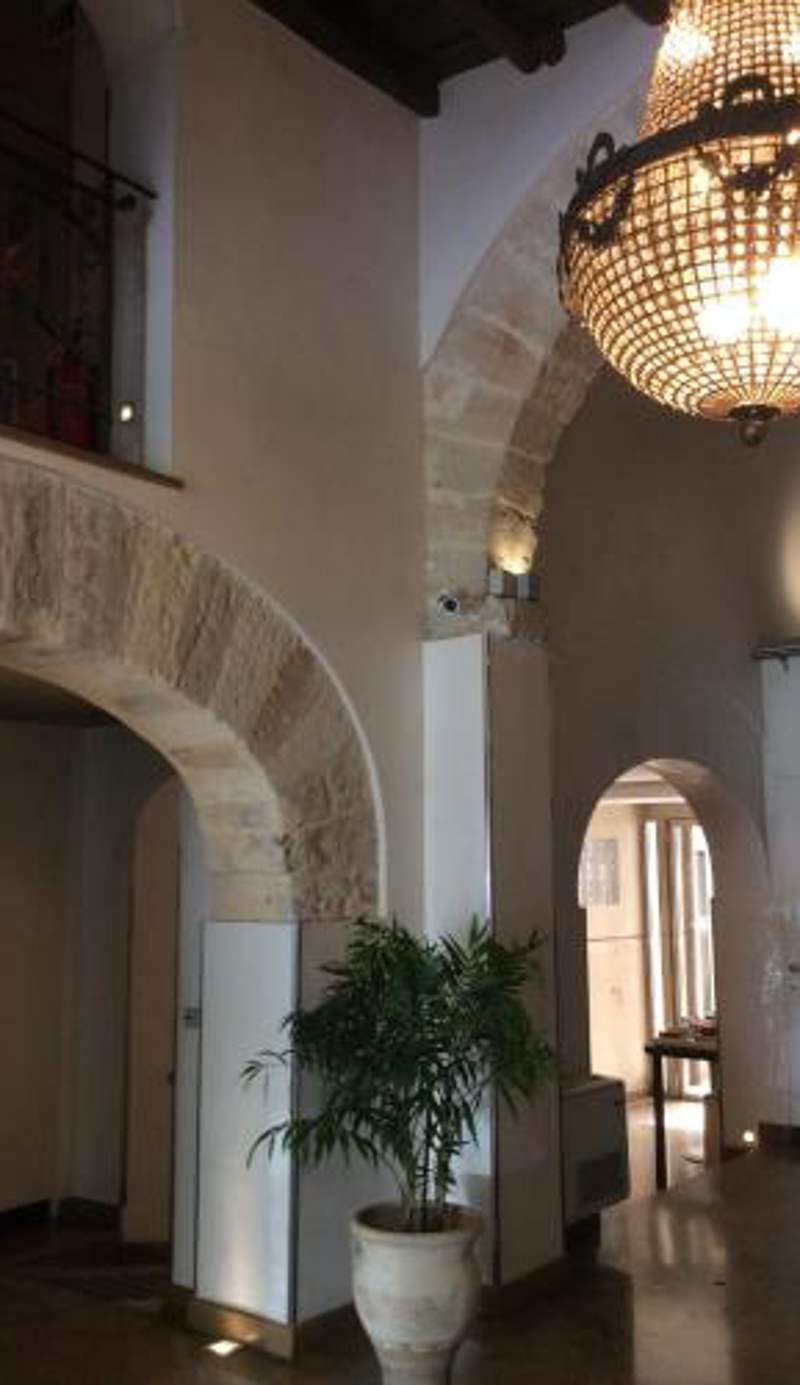 Ucciardhome Hotel
