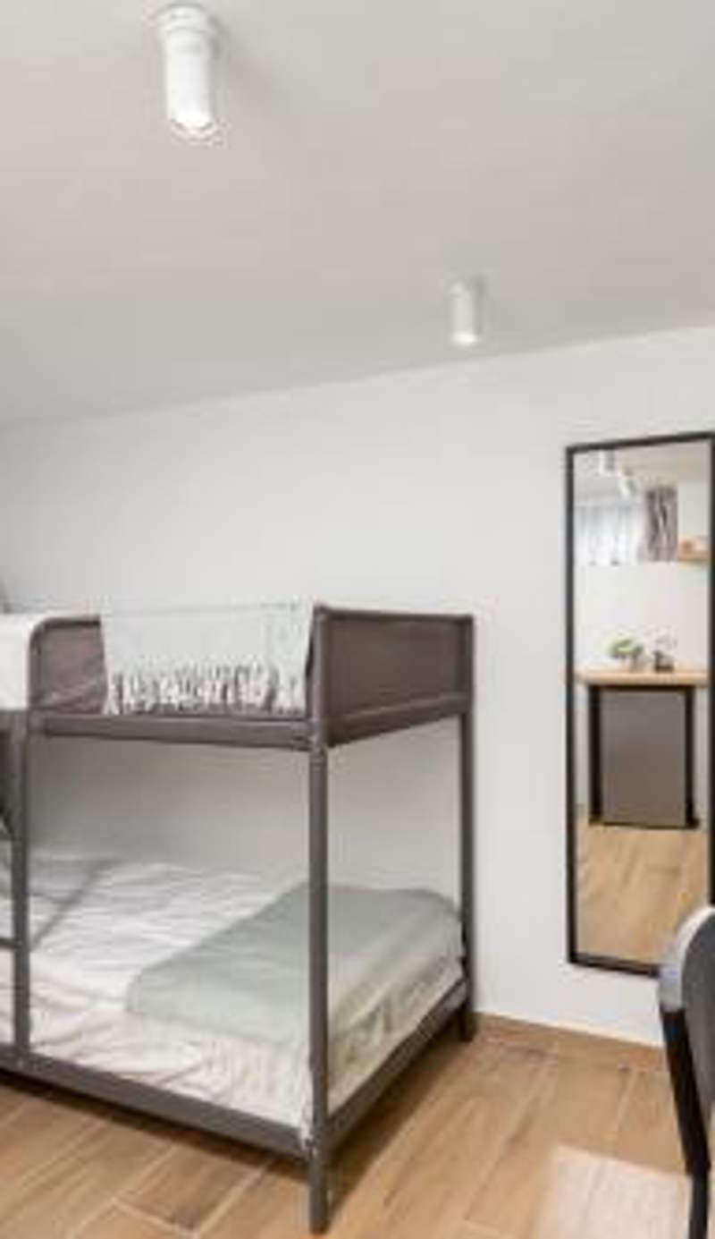 Central new 12 sqm room
