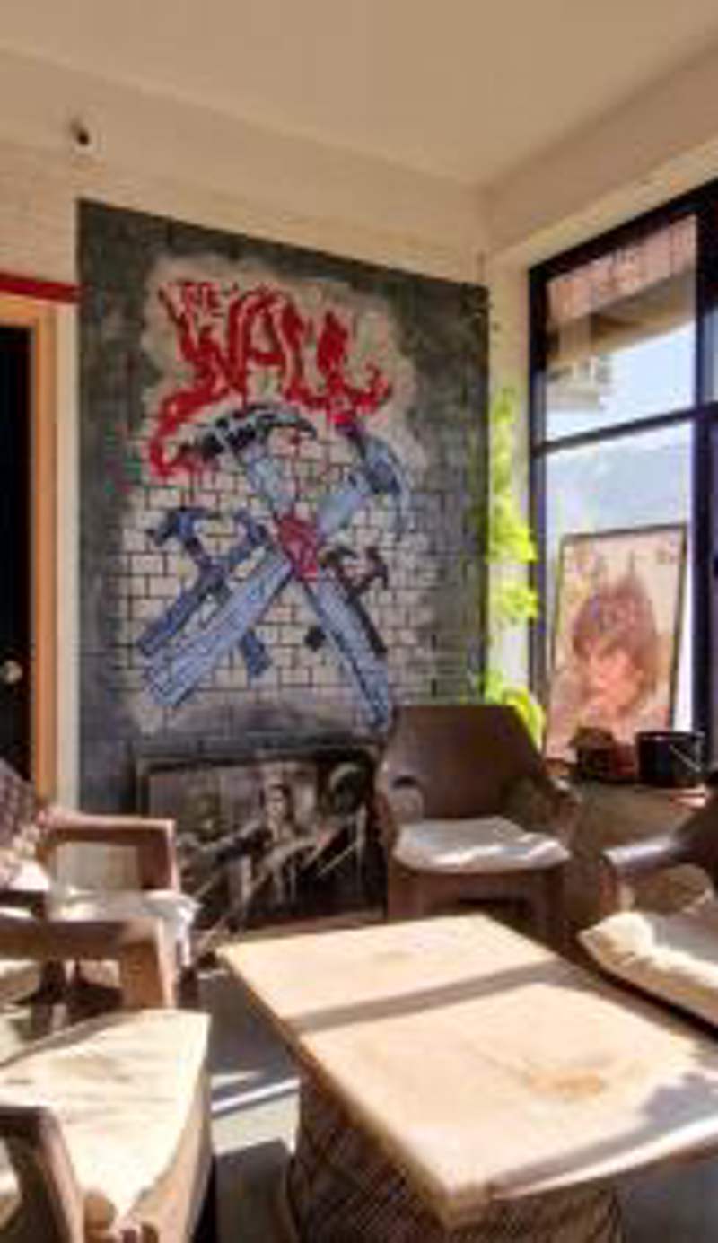 Café The Wall