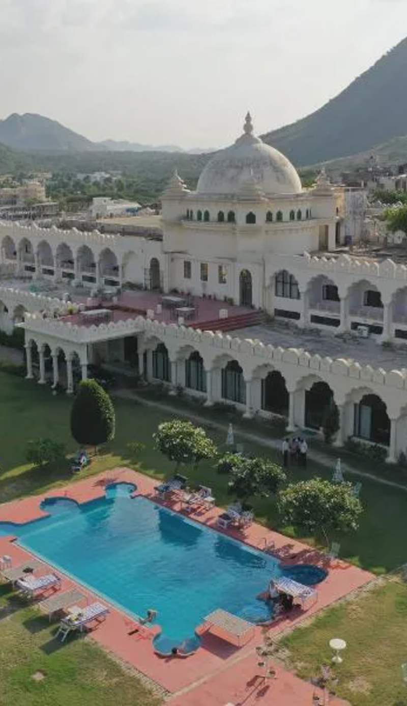 Gulaab Niwaas Palace