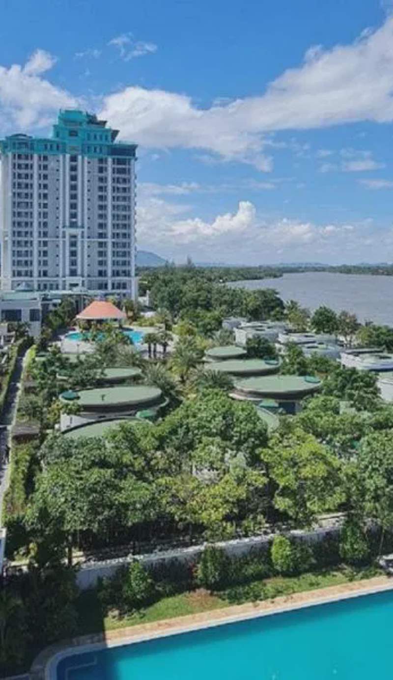 Castle Bayview Resort & Spa