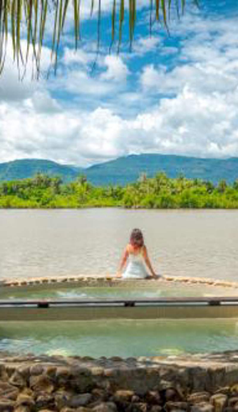 Komsan Kampot Resort