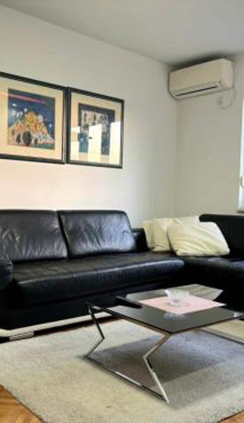 Millenium Cross view FREE Parking 1 BR apt 10 min from city center