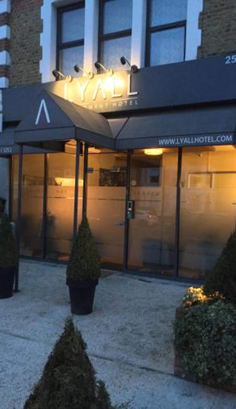 Lyall Apartment Hotel