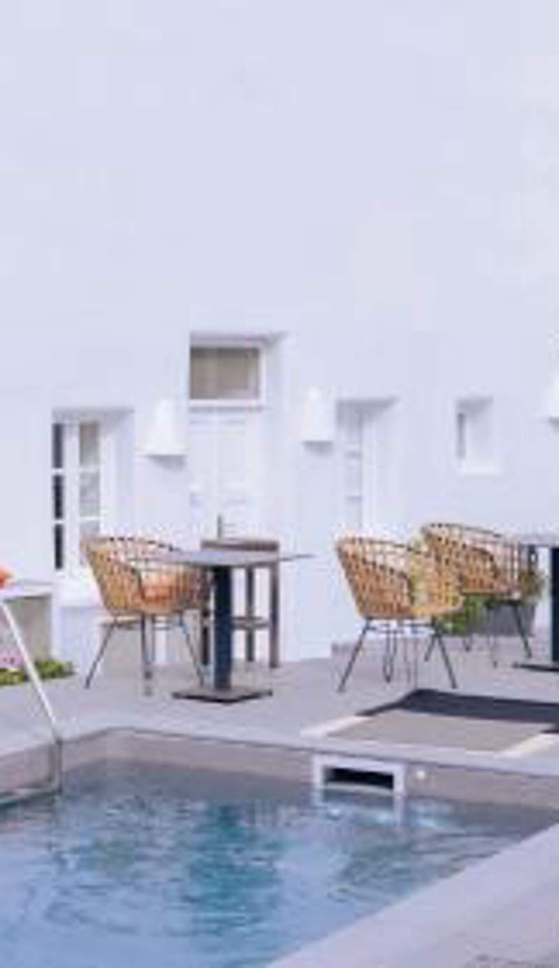 Nomikos Villas