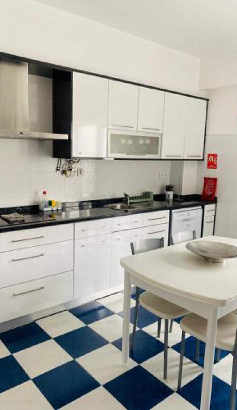 SwordFish City Center Apartment