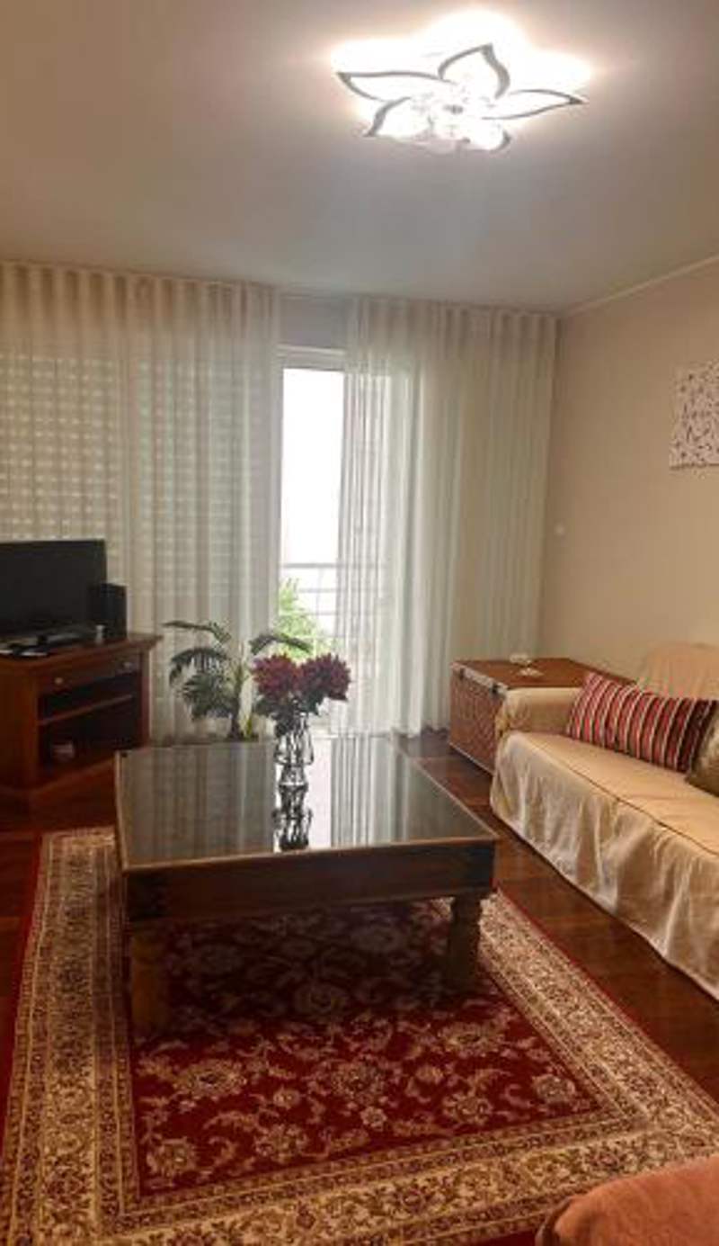 Azor International Apartment II