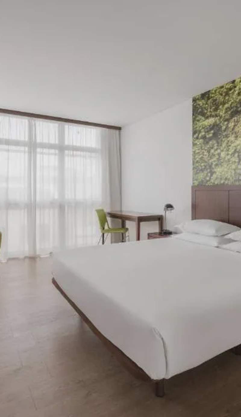 Neat Hotel Avenida