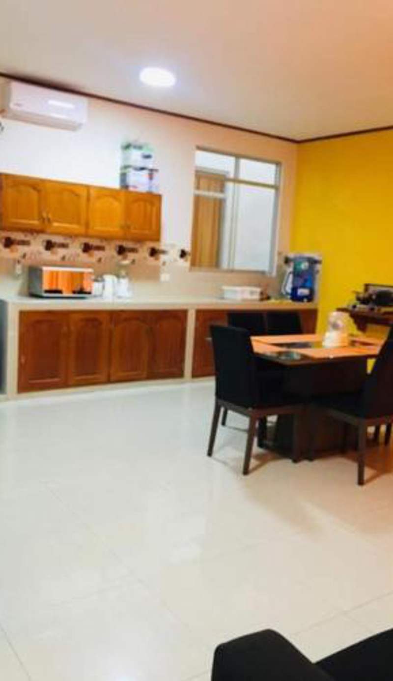 301 RV APARTMENTS IQUITOS PERU-Apartamento tercer pico con balcón hacia piscina