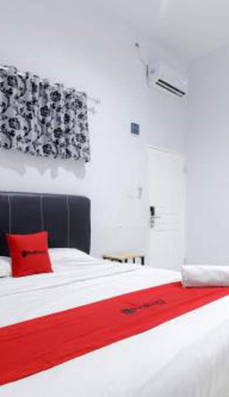 RedDoorz Plus near Thamrin Plaza Medan