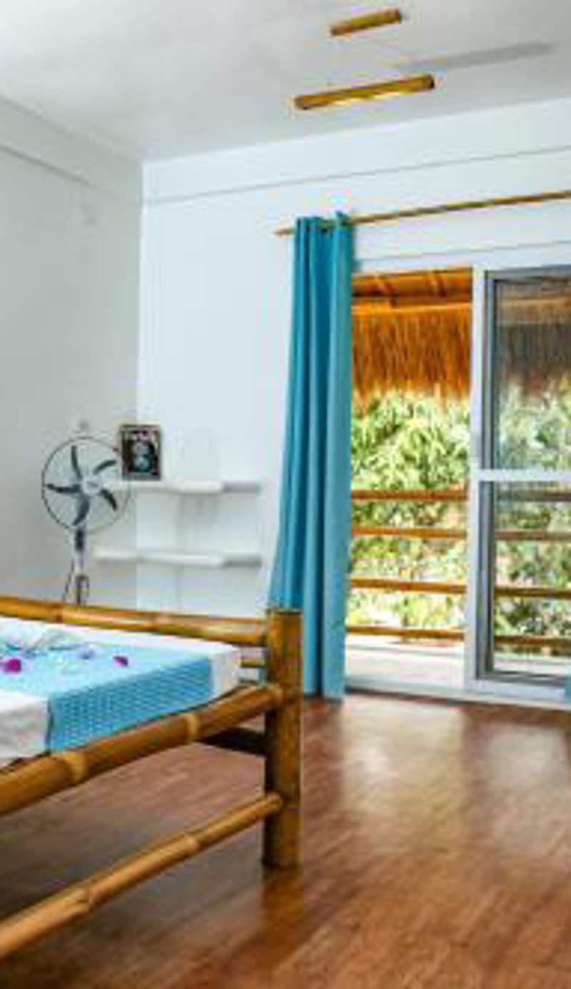 Lunazul Guesthouse