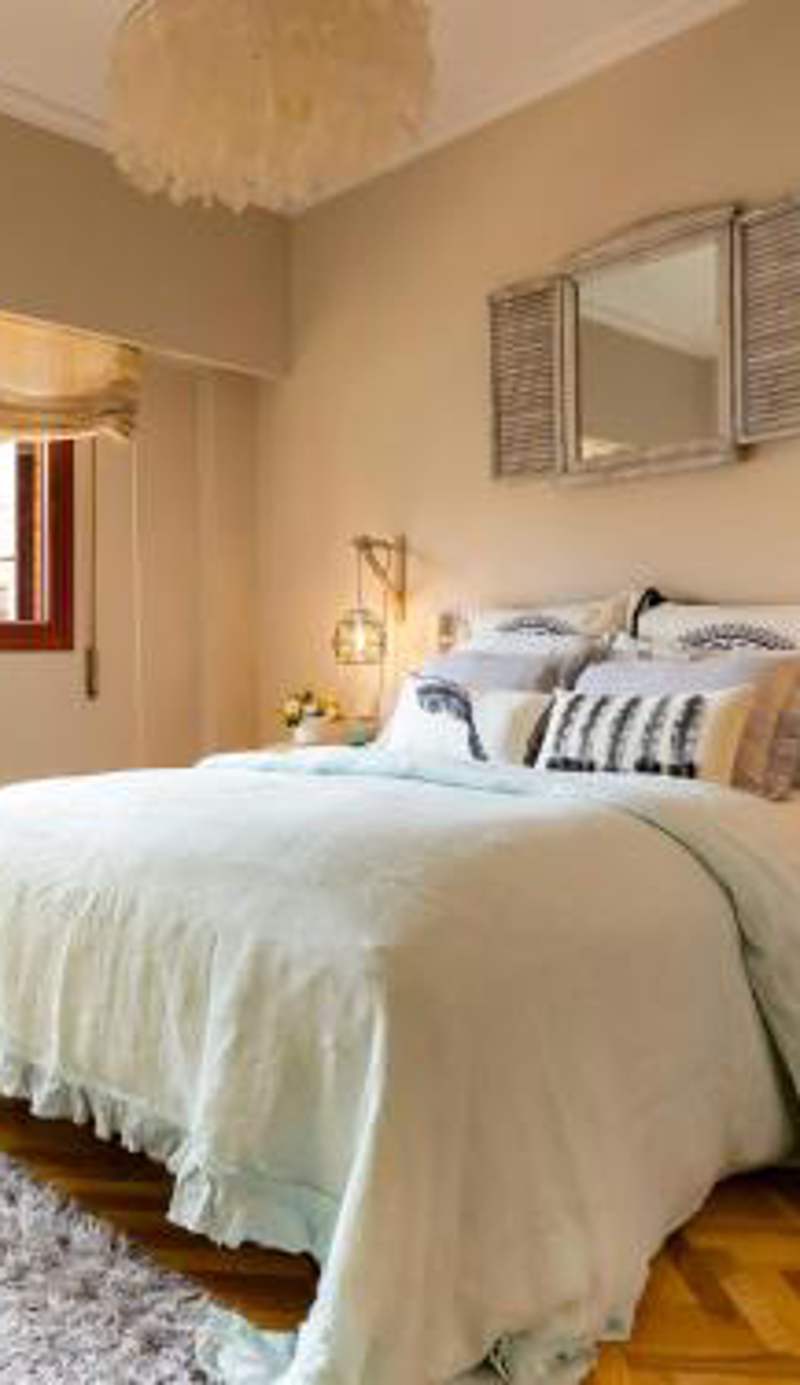 Hotel Claytone Near Delhi Airport