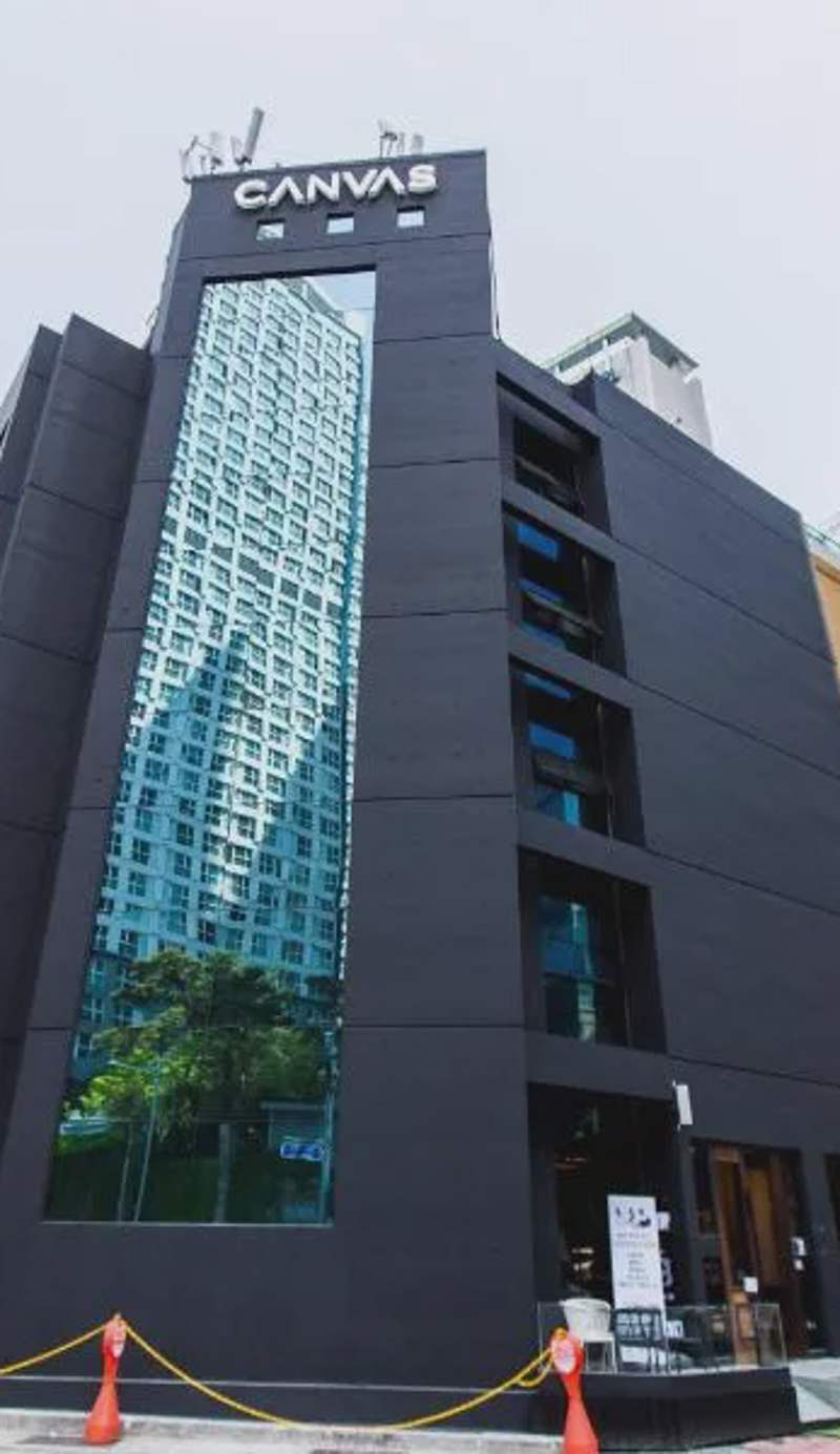 CANVAS BLACK Guesthouse