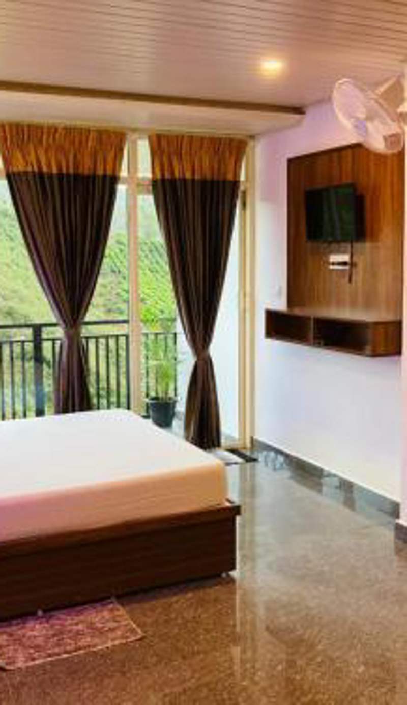 CARMEL HOME STAY