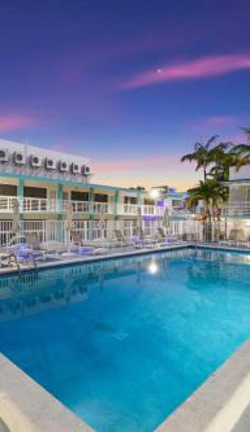 The New Yorker Miami Hotel