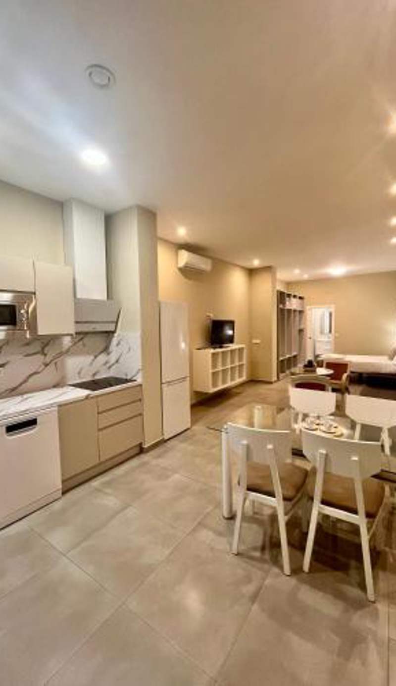 Vial Suites GP