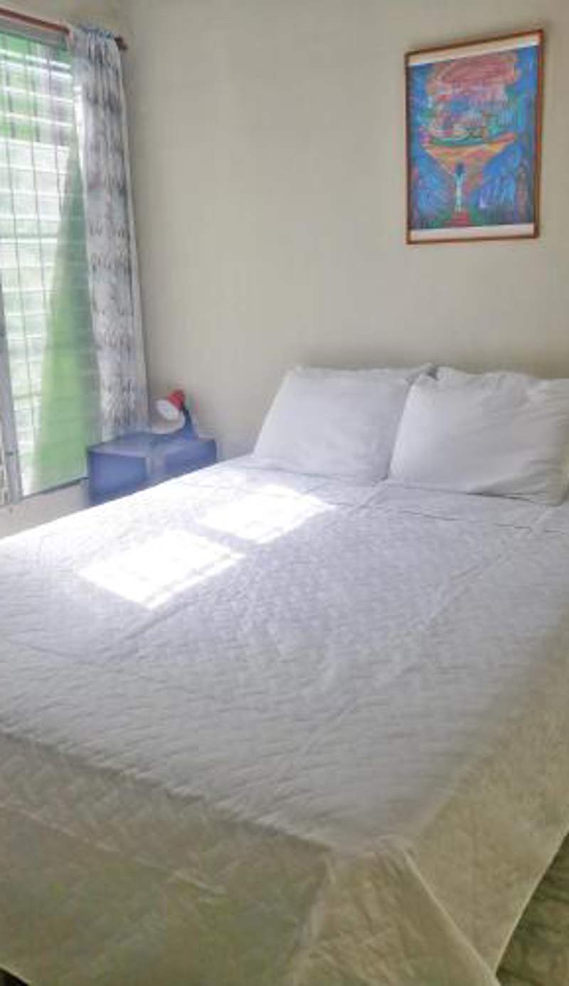 Queen Bed