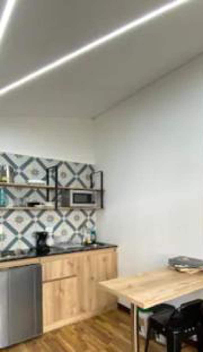 Apartamento cerca al centro comercial Santafé A105 By Roots Rentals